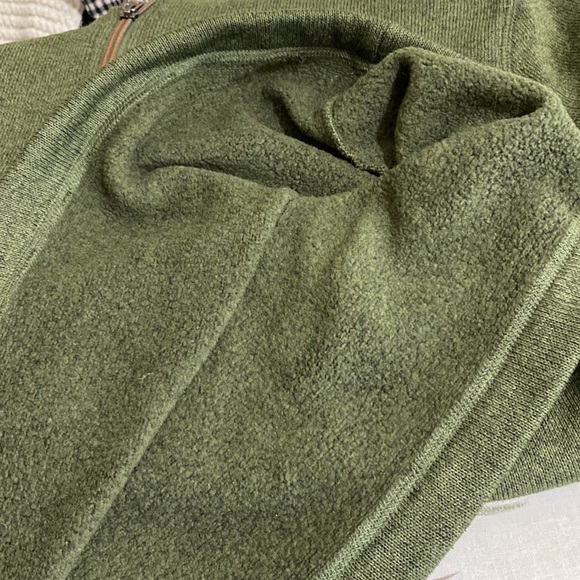 G.H.Bass & Co Men’s Army Green Zipped Collar  Pullover - Picture 7 of 7